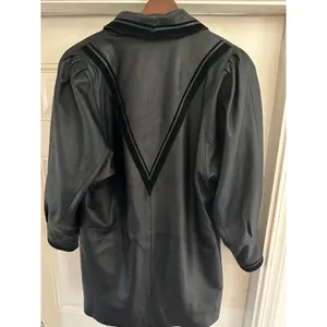 Vintage Leathertown Black Leather Coat Jacket Suede Inlay V-Back Size 38 S/M thumbnail 2