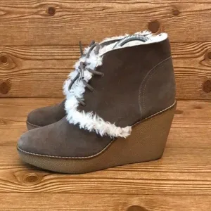 GAP NEW YORK “Gwen Shearling” Tree‎ Bark Suede Wedges Boots ladies size 9 thumbnail 2