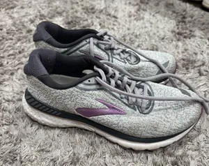 Brooks Running Shoes Women’s thumbnail 2
