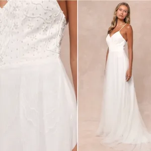 LULU's Bridal Wedding Romantic Flowy Dreamy Floral Lace Tulle Layered Ballgown thumbnail 2