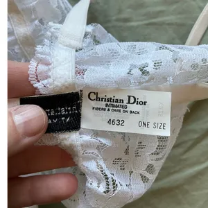 Vintage Christian Dior Intimates Lace Wedding Garter Belt One Size thumbnail 4