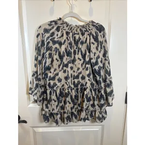 Entro Top Women Size Medium Leopard Tiered‎ Babydoll Blouse Shirt Animal Print thumbnail 8