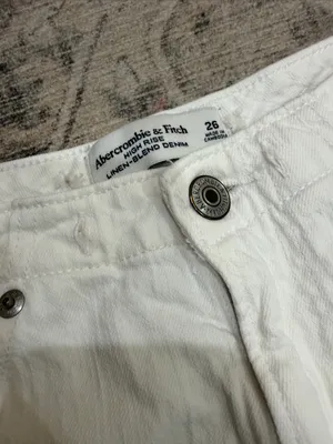 Abercrombie High-Rise Shorts thumbnail 6