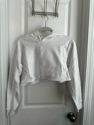 Lululemon cropped hoodie  thumbnail 1