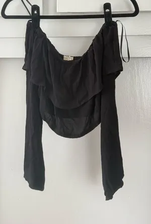 Silence + Noise Off-The-Shoulder Top thumbnail 1
