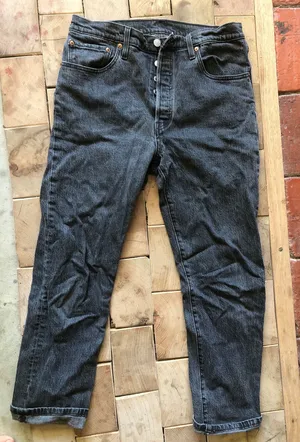 501 Black Levi’s thumbnail 1