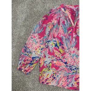 Lilly Pulitzer Elsa Silk Top Sunken Treasure Dragonfruit Print Blouse Size S thumbnail 3