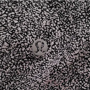 Lululemon Lost In Pace 13” Skirt Skort Salt Alpine White Black Size 4 thumbnail 5