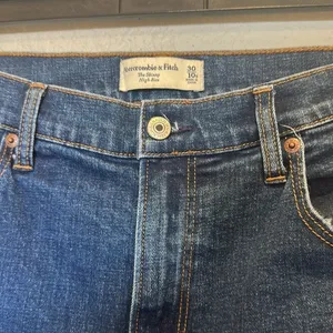 Abercrombie & Fitch The‎ Skinny High Rise Jeans - 30/10 Short thumbnail 8