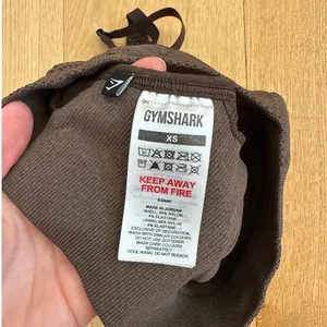 Gymshark - Vital V Neck Seamless Sports Bra in Brown thumbnail 3