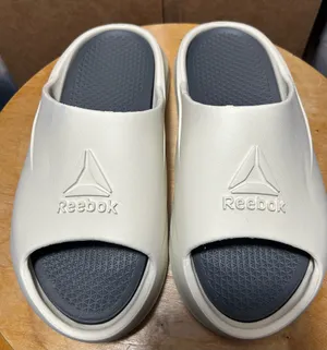 Reebok New women's beach slides. Size 5. $23. thumbnail 1