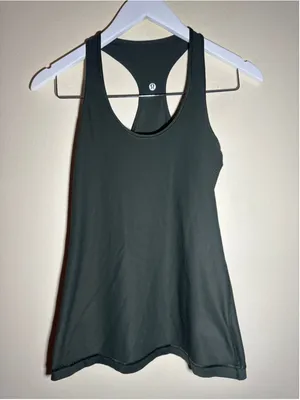 Lululemon Racerback Tank Top Green Sz 6 thumbnail 6