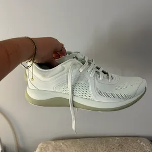 Lululemon Chargefeel Low women's workout shoes thumbnail 6