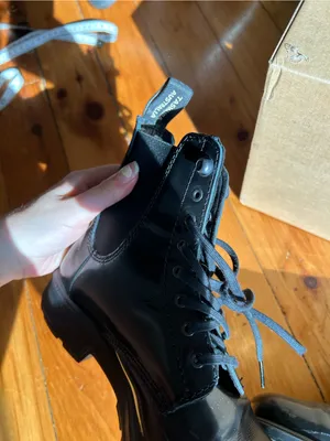 Blundstone Lace Up Gore Boots Patent Leather US 7.5 black thumbnail 3