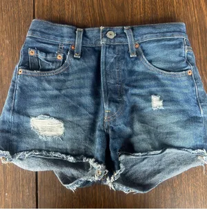 501 Levi’s Denim Shorts thumbnail 1