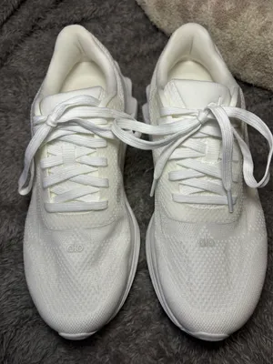 Alo Yoga Tennis Shoes thumbnail 4