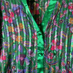 Victoria’s Secret Gold Label Green Floral‎ Satin Night Short Vintage Medium thumbnail 3
