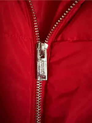 Guess Puffer Jacket Y2K Red Cropped Streetwear Quilted Zip Up Size Small thumbnail 8