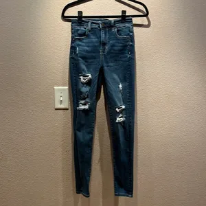 American Eagle Super Stretch Super High Rise Jeggings Size 0 Regular Distressed thumbnail 2