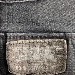 Levi's 512 Slimming Bootcut Jeans Size 14 Short Black Studded Pocket Stretch‎ thumbnail 7