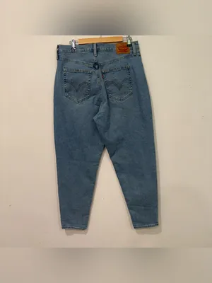 Levi’s High Waisted Tapered Leg Mom Jean 33 thumbnail 7