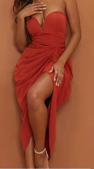 PrettyLittleThing Strapless Sweetheart Ruched Midi Dress in Rust Size 6 thumbnail 1