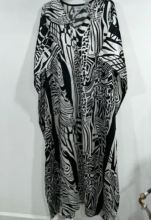 E Y Signature Caftan. (1170) Black Size undefined thumbnail 1