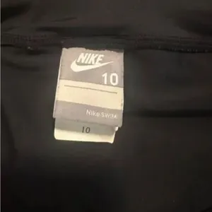 Nike Swim‎ Shorts Size 10 Versatile Black Shorts with Adjustable Waist thumbnail 5
