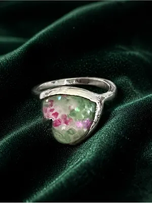 Gorgeous Stainless Steel Silver w/ Gorgeous Frosted Light Green Gemstone Size 6 thumbnail 3