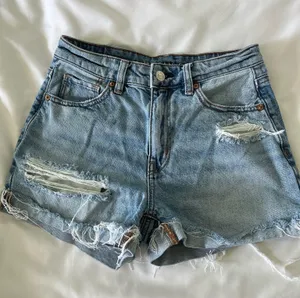 American Eagle Jean shorts  thumbnail 1