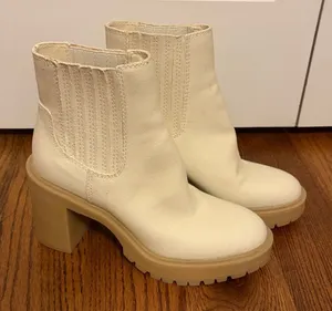 Dolce Vita Caster H2O Canvas booties Size 7.5 New without Box thumbnail 1
