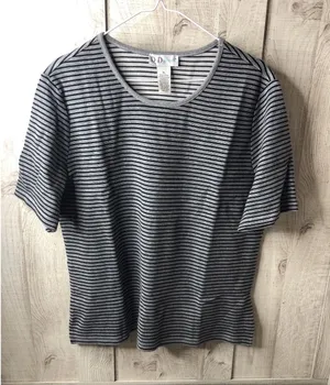 D&D Lifestyle Womens XL Grey Black Striped Short Sleeve Knit Scoop Neck Top thumbnail 1