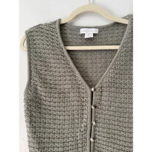 House Of Harlow 1960 Sage Green Crochet Knit Button Front Sweater Vest Small thumbnail 3