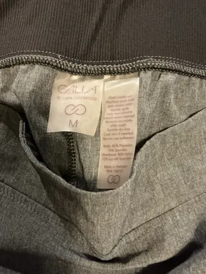 CALIA by Carrie Underwood Women’s Athletic Shorts Gray/Black Stretch Pockets M thumbnail 3