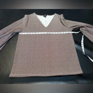 Ann Taylor Womens Blouse Brown Stretch Geometric Long Split Hem Sleeve Top M thumbnail 7