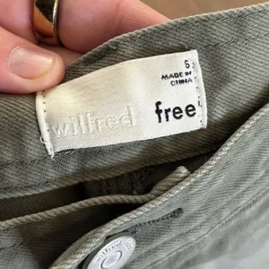 wilfred free raw hem green khaki ankle jeans wide leg thumbnail 6