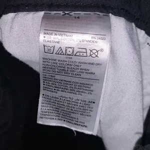 Old Navy Everyday Short High Rise Black Summer thumbnail 6