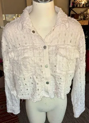 Le Lis Collection White Long-slv Crop Light Jacket, Sz M thumbnail 1
