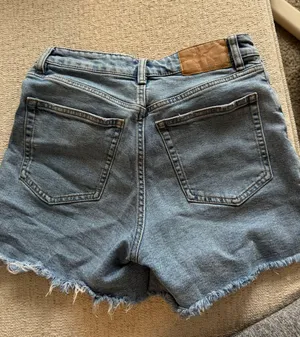 H&M Short thumbnail 2