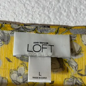 Ann Taylor LOFT Size L Sheer Yellow Botanical Floral Puff Sleeve Popover Top thumbnail 4