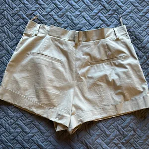 Zara Women's High Waist Beige Shorts thumbnail 3