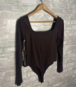 Lululemon Nulu Square Neck Long Sleeve Bodysuit Thong Cut NWT Size Large (FRPR) thumbnail 6