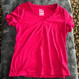 Nike Athletic Cut Dri-fit Short Sleeve Tee Size Large thumbnail 5