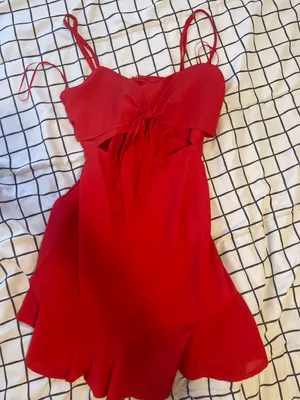 White Fox Boutique red dress thumbnail 1