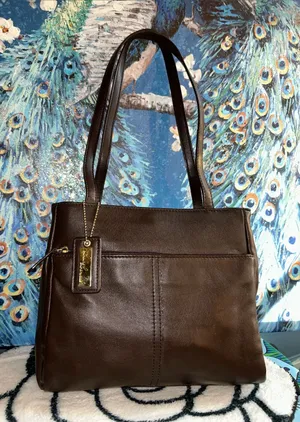 Classic Brown Leather Tote Bag - Women’s Everyday Shoulder Bag thumbnail 1