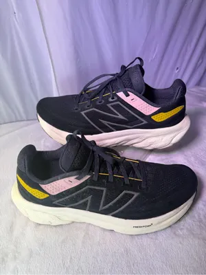 New Balance Women's Black Running Shoe with Pink & Yellow Accents thumbnail 4