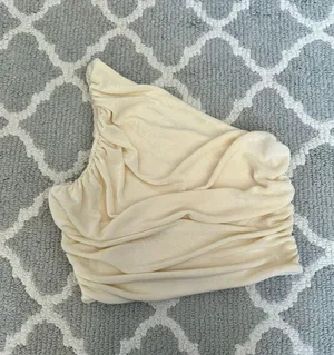 Amazon cropped ruched one shoulder asymmetrical crop top thumbnail 2