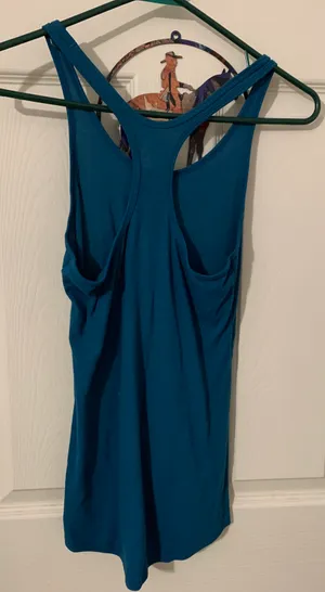 Old Navy Active Tank Top thumbnail 2