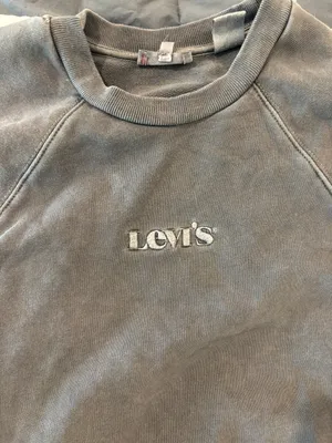Levi’s Light Washed Cropped Sweatshirt S thumbnail 2