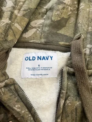 Old Navy Camo Zip Up Sweatshirt thumbnail 2
